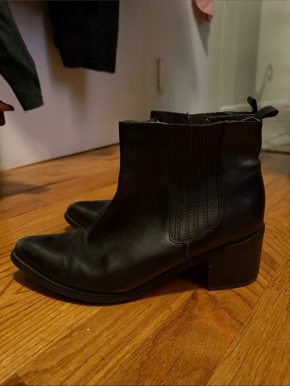 Blondo Elvina Matte Black Leather Waterproof Ankle Boot Side Zip Size 10M